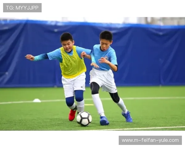 奥尔德姆俱乐部的辉煌历史与未来发展：从英格兰小镇到足球梦想的启航